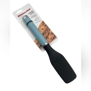KitchenAid Cookie Lifter with Black and Light Blue Handle